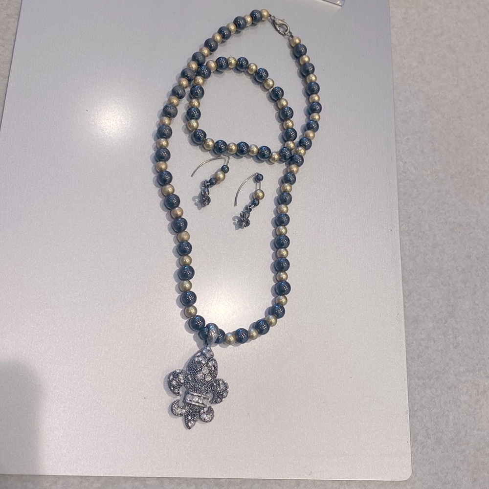 Saints three pice set